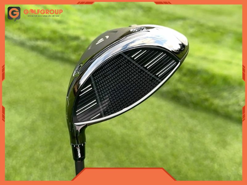 Mua driver TaylorMade Qi4D chính hãng tại GolfGroup để yên tâm kiểm tra và bảo hành 