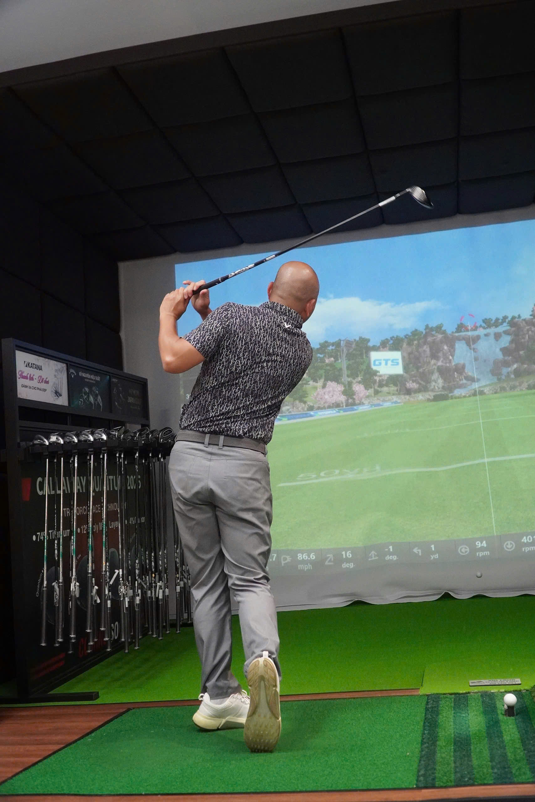 Mr. Phan Vĩ Chí Giám Đốc Tranviews Golf Việt Nam 